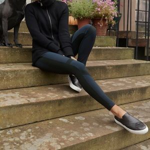 Brand new Athleta Summiter Tight